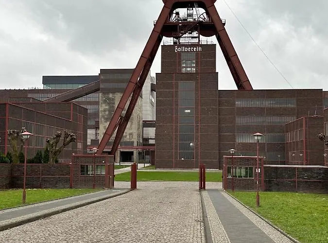 Gemuetliche 93m² Wohlfuehlflaeche Mit Ausblick Zum Weltkulturerbe! Essen